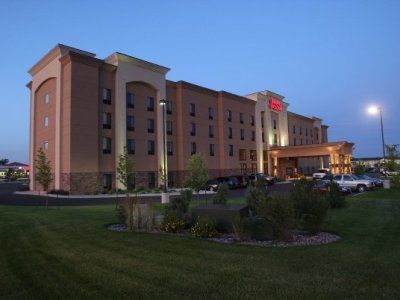 Hampton & West I-90 Hotel 3*